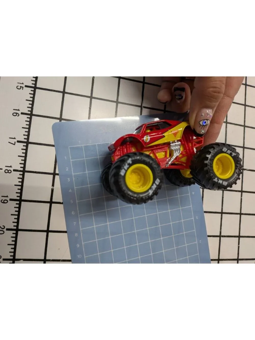 Monster Jam DC Comic Diecast 1:64 Lot of 5 Justice League Monster Trucks BKT